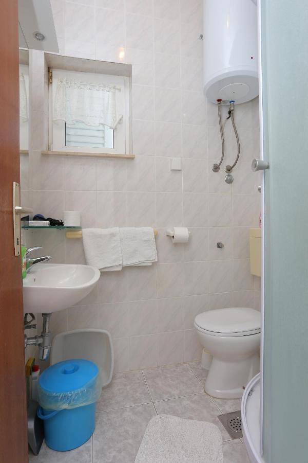 Apartments With A Parking Space Lokva Rogoznica, Omis - 17645 Exterior foto