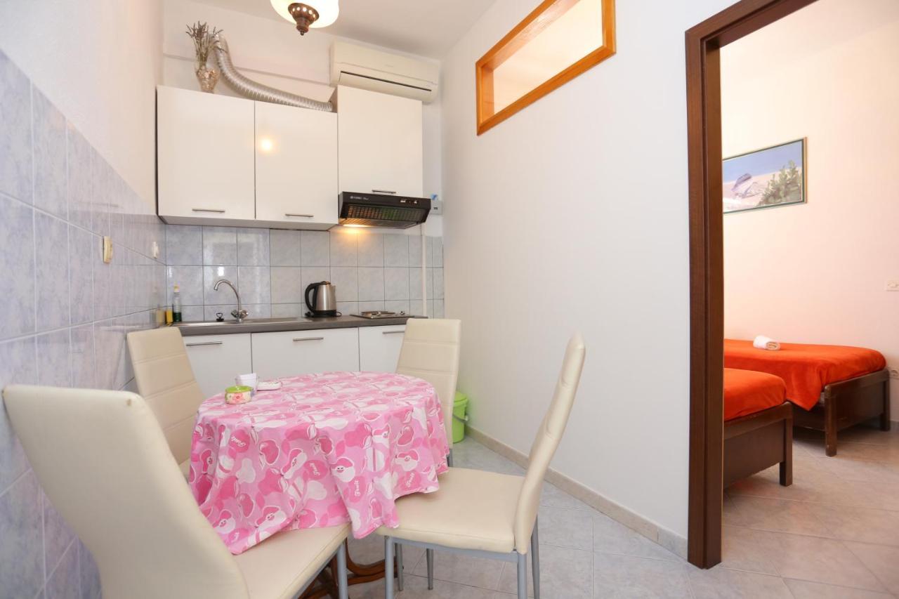 Apartments With A Parking Space Lokva Rogoznica, Omis - 17645 Exterior foto